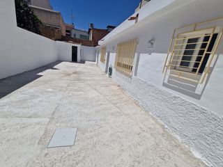 Miete Haus  Calle navarra. Se alquila en el palmar casa pltª baja  gran patio recien reform