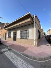 Casa a Conde de elda 14. Planta baja en alhama de murcia!