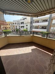 Pis  Avenida juan carlos i. Piso amplio en venta en el centro de alhama de murcia con garaje