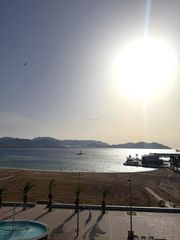 Pis a Pescadores. Piso en venta en primera línea de playa en puerto de mazarrón co