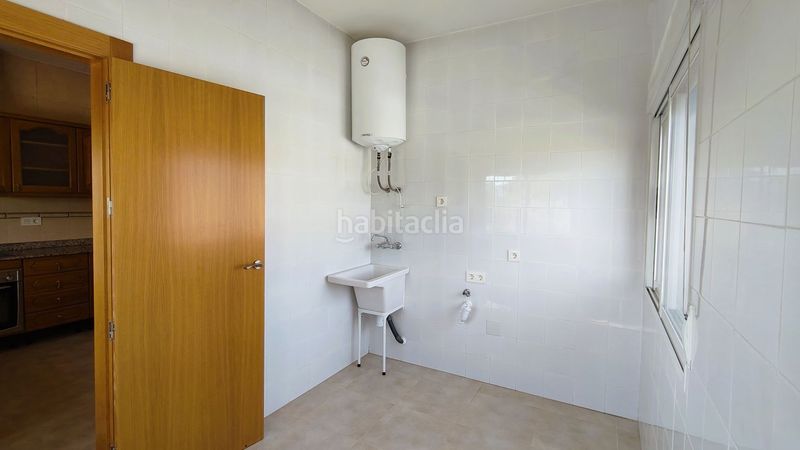 Foto 20bb7a10-5d88-4d5c-bf15-e138acc5e271. Casa amb piscina a Abanilla