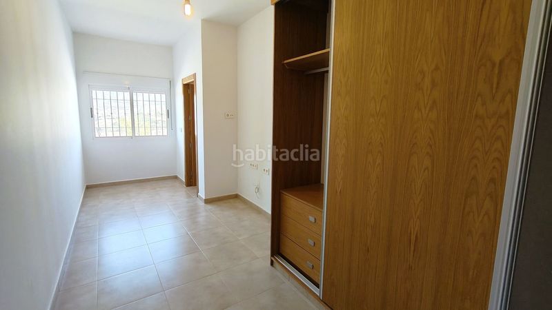 Foto e0de8b54-7e8c-4768-b872-eff43fdb3332. Casa amb piscina a Abanilla