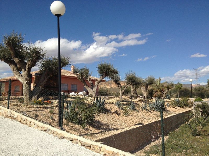 Foto e4d90acc-0307-47a4-96a3-0d59fbc2730d. Casa amb piscina a Abanilla