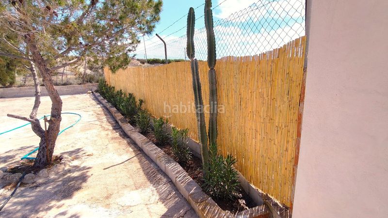 Foto b8ad7968-eedf-44d2-8c15-02eaae3c1fc7. Casa in Abanilla