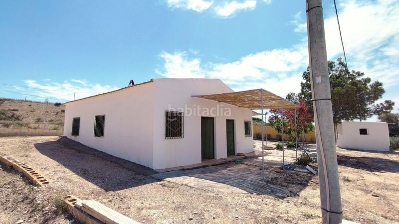 Foto f45561b8-51b4-471a-b698-fb678c30d0ac. Casa in Abanilla