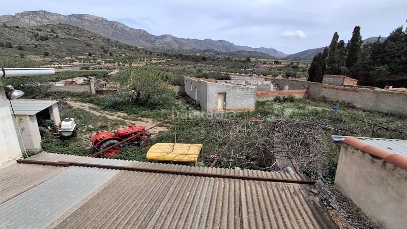 Foto f41f4347-fe12-4b64-b89f-0b30b5e42450. Casa a Abanilla