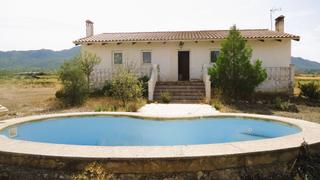 Casa a Yecla. Casa con piscina y parcela de 3.618 m en el campo de yecla