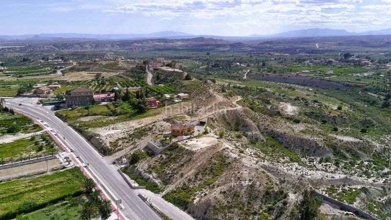 Foto d8aaa765-ed86-4af8-bf2e-dc44c5165662. Casa a Abanilla