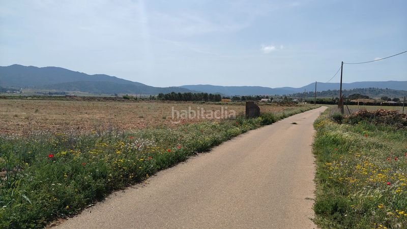 Foto a6e9328e-5d12-4e72-998e-c9672fb59fc9. Finca rústica a Yecla