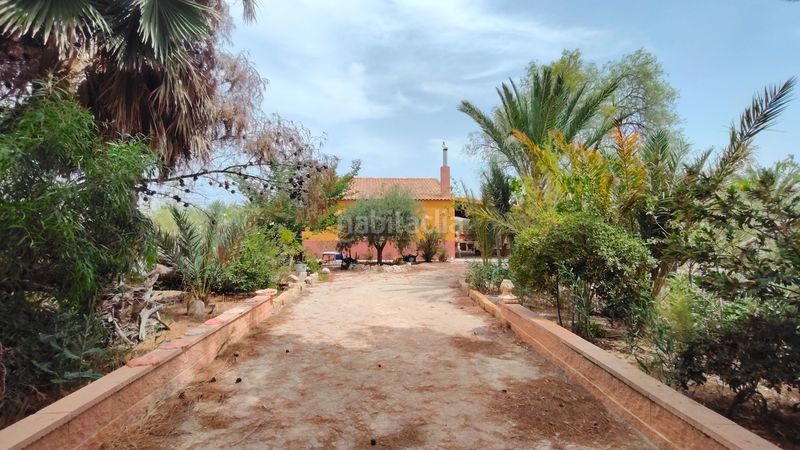 Foto ae28e3b7-1e43-4708-adf6-0e355f068865. Casa a Abanilla