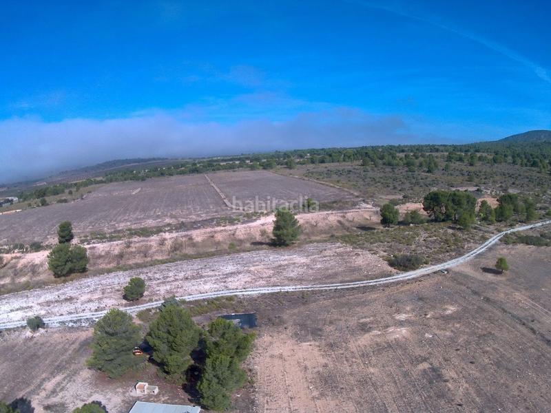 Foto c95652f9-3af6-4593-8554-aaf212e04a2e. Finca rústica a Yecla