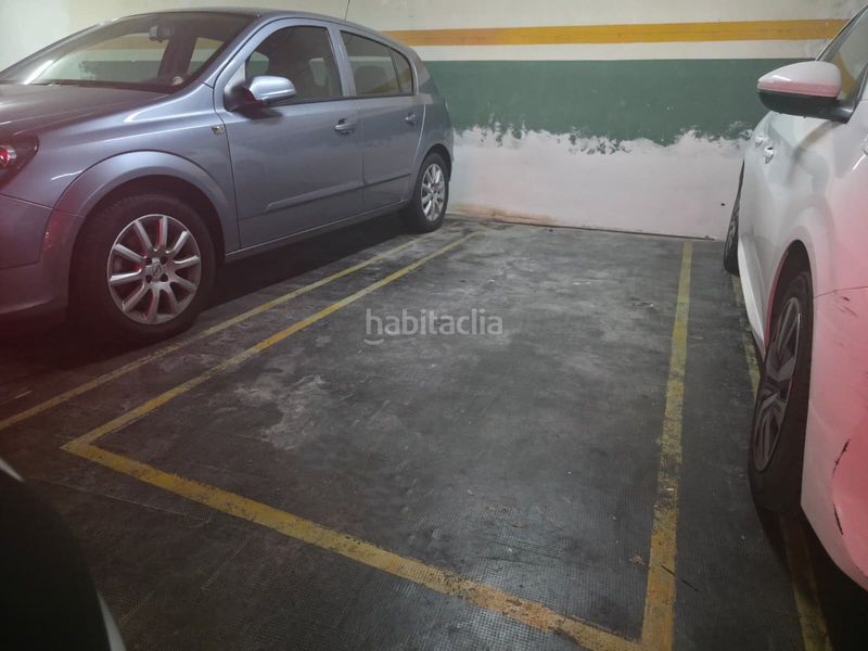 Foto d37a96db-9a6a-4ff1-87e0-b90571fd4e33. Parking voiture dans carrer d'entença 34 dans Sant Antoni Barcelona