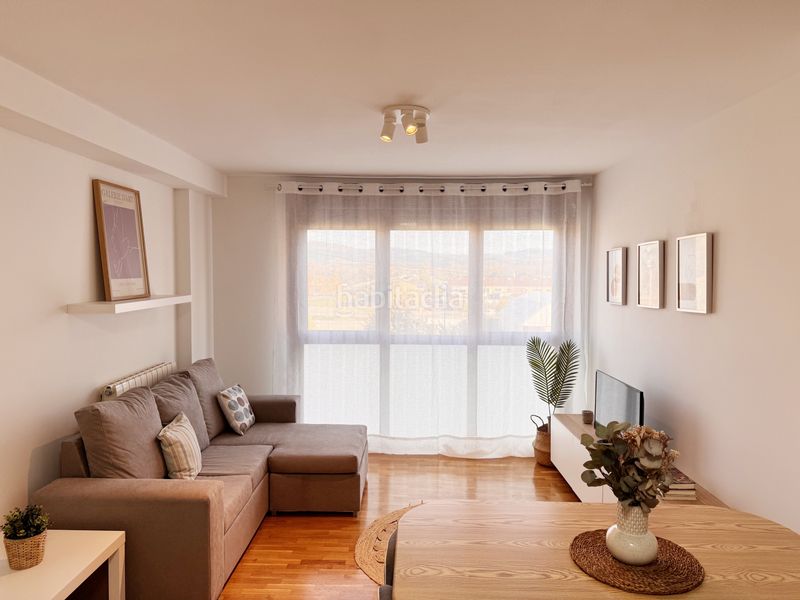 Foto c8987691-1985-43a8-8b61-1817e4f6c318. Rent flat with heating in Olite