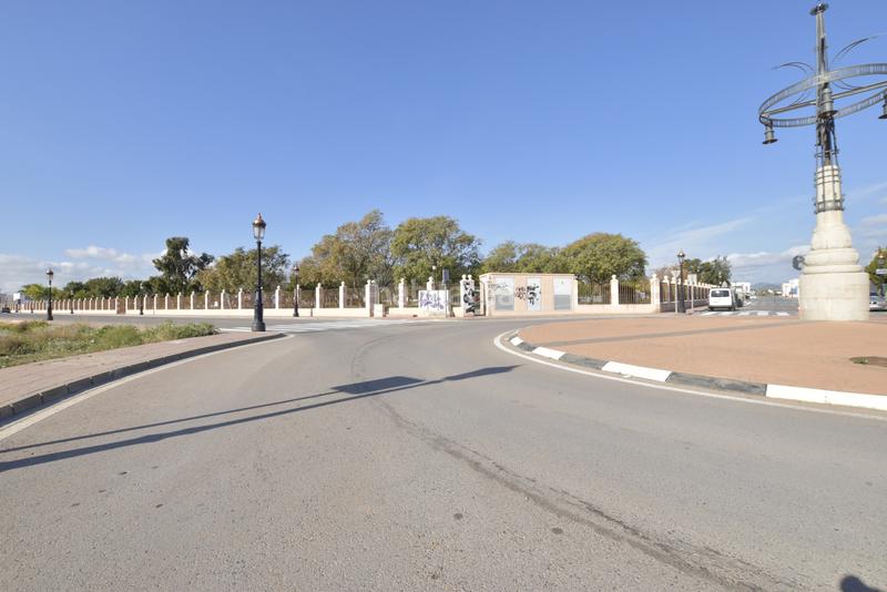 Foto a8eb2ae8-8b56-4f75-83fd-4f2b7073f329. Terreno residencial saca el arquitecto que llevas dentro en Rafelbunyol