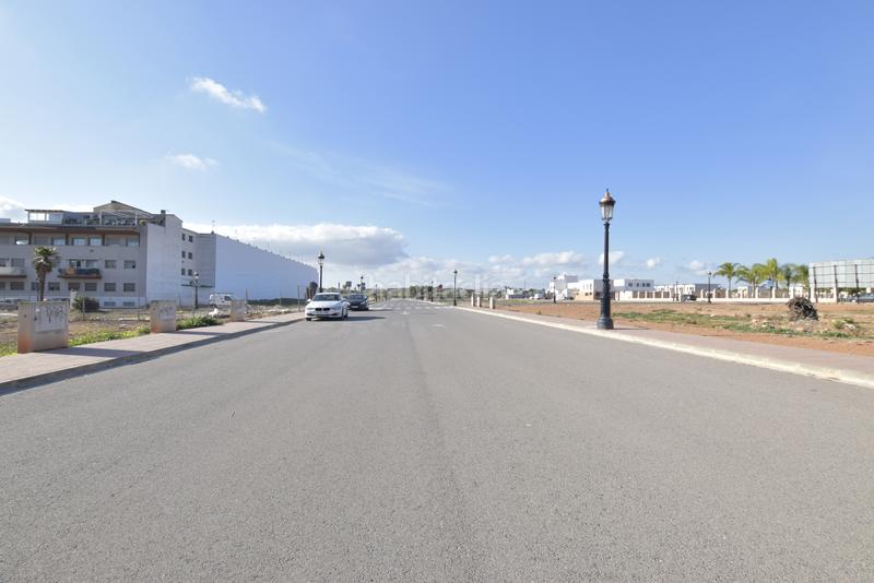 Foto ad9f53b1-915a-4537-aed7-310789f2a957. Terreno residencial saca el arquitecto que llevas dentro en Rafelbunyol