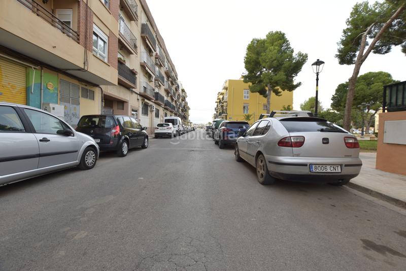 Foto c0371a17-eaa6-4649-965c-55327cf4b321. Affitto locale commerciale in Rafelbunyol