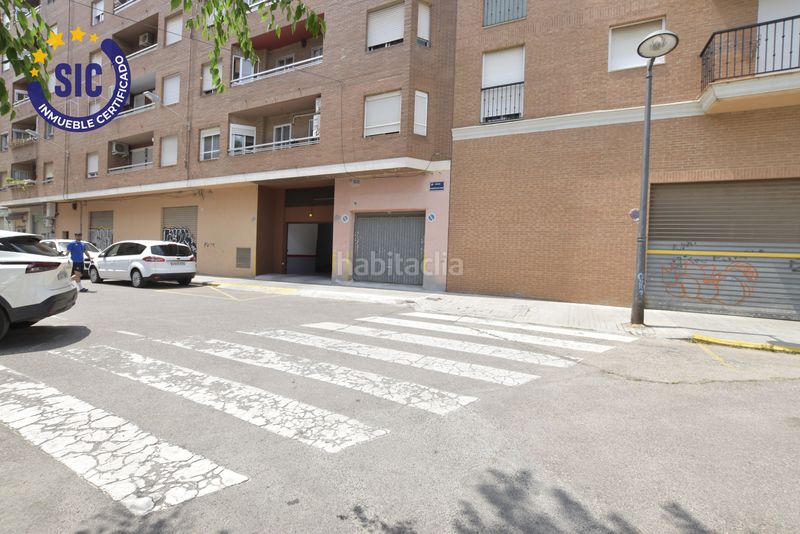 Foto 7d1edbd0-0e46-443a-89d8-d86703b0facd. Aparcament cotxe a Barrio Benicalap Valencia