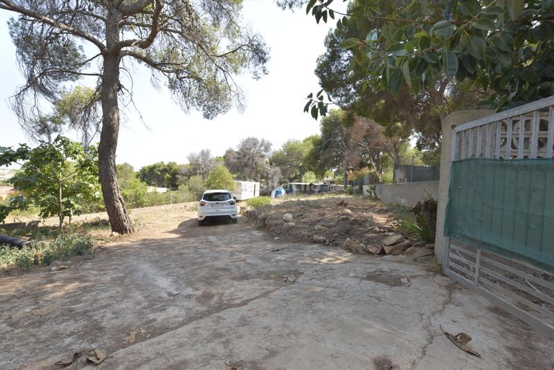 Foto b945622a-303d-4b11-be69-f2ab48a4a2d1. Terreno residencial desconexión en estado puro! en Albalat dels Tarongers