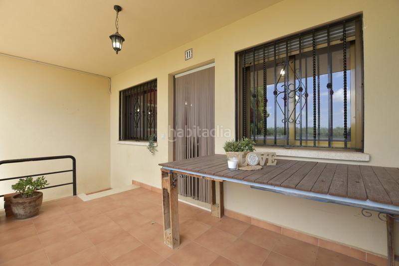 Foto 000965fa-2f98-42a7-91c2-e42653590e05. Casa adossada amb aparcament piscina a playas de Puçol Puçol