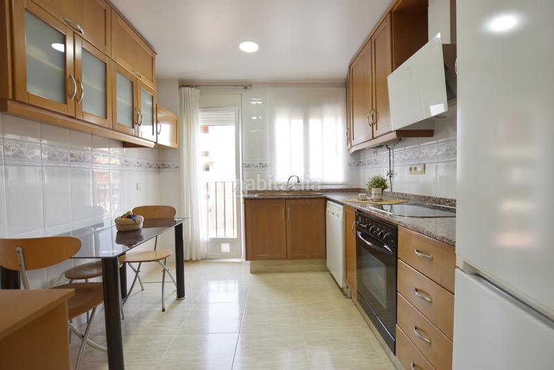 Foto 42d6f81c-1fbb-4a3a-b342-730a0b01e21a. Piso ven, sólo tendrás que hacerte las maletas!! en Rafelbunyol