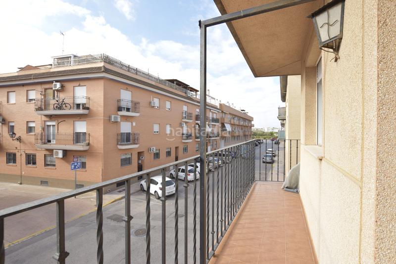 Foto a13d2b24-262d-4f5a-a230-d8dd00bf961d. Pis amb calefacció aparcament a Rafelbunyol
