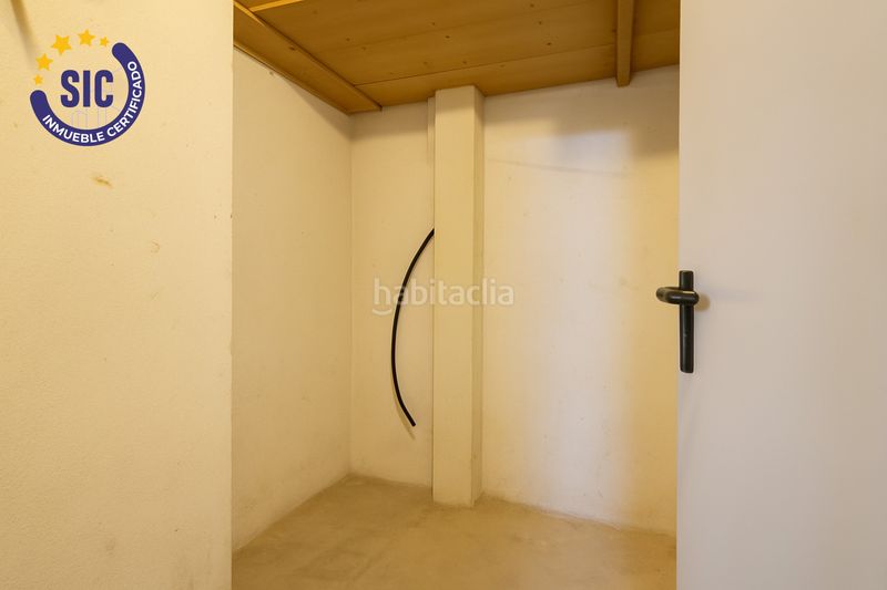 Foto 5cdbfb61-59fe-4cff-9bfb-f92f02294d30. Parking coche tu garaje y trastero en Rafelbunyol