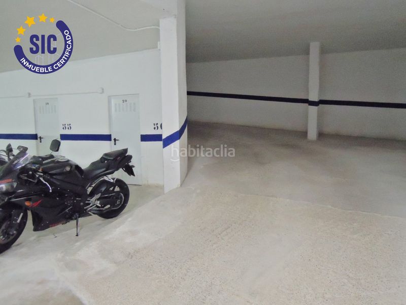 Foto bb544bdc-b139-4992-92f4-5d77061d7686. Parking coche tu garaje y trastero en Rafelbunyol