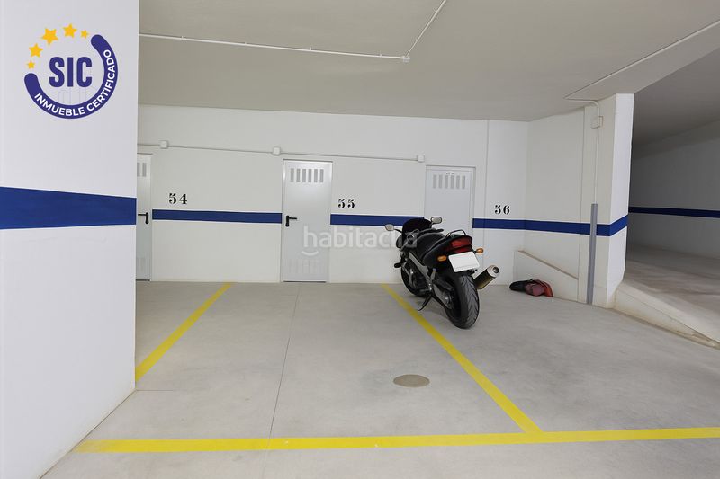 Foto c02fd686-3359-4b7c-bc90-51d6b0487611. Parking coche tu garaje y trastero en Rafelbunyol