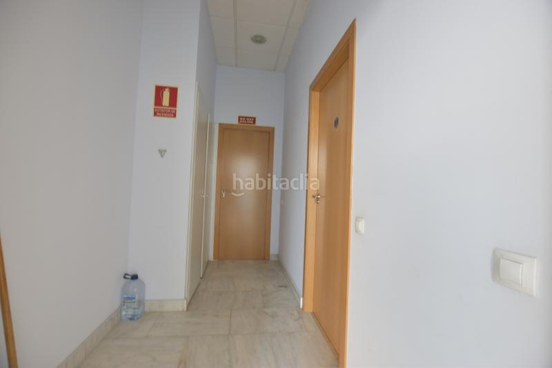 Foto 613be5bf-f95c-4ddb-82ad-ef8b13ca715f. Rent business premise in Rafelbunyol