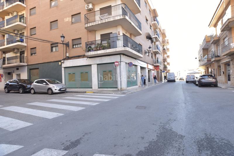 Foto 8f39277a-af25-46ac-9231-39454df2dac9. Rent business premise in Rafelbunyol