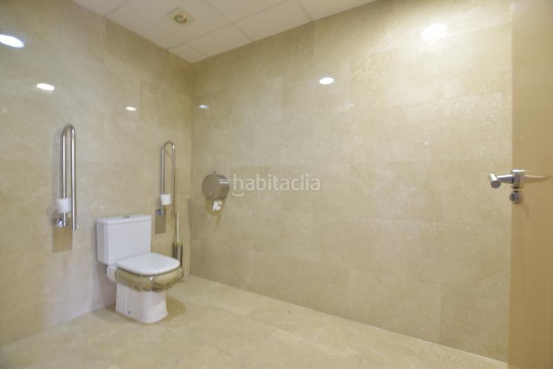 Foto b647770a-c07f-406c-9b5f-9e6c0043f068. Rent business premise in Rafelbunyol