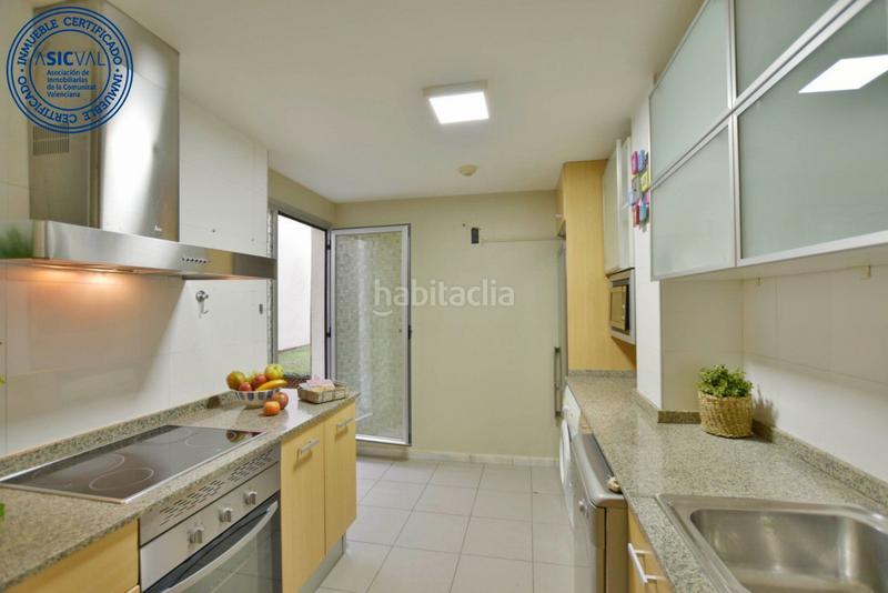 Foto 8ae0a9a9-da0b-4737-b426-90d73af6b2a3. Appartement avec parking dans Rafelbunyol