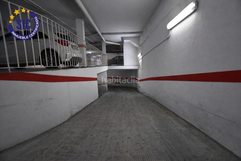 Foto 42a9448b-2c14-43b3-823c-00aa5bdc6ec3. Aparcament cotxe a Rafelbunyol