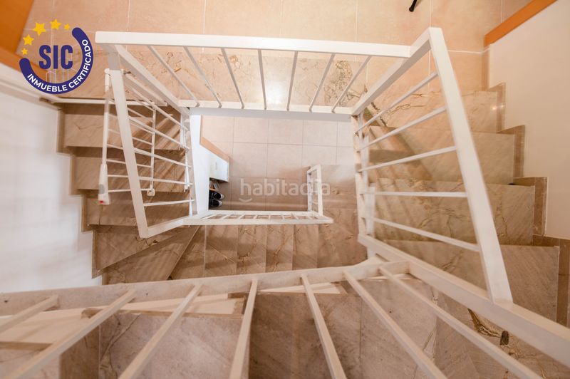 Foto 1c8d4dcf-dbeb-4917-bf44-4e887ee898bd. Casa adosada espacio, luz y tranquilidad en Massamagrell