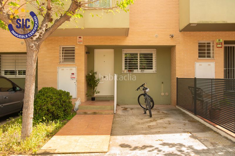 Foto 6601ed0b-1863-4592-bcfd-b3f1db1d6a95. Casa adosada espacio, luz y tranquilidad en Massamagrell