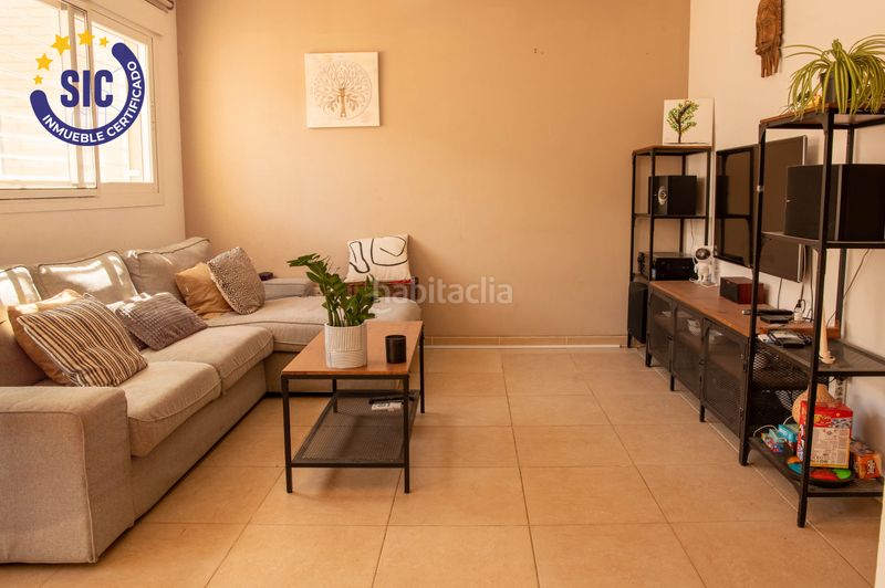 Foto 81471f8e-e873-47fe-ae87-3b7f48962d6f. Casa adosada espacio, luz y tranquilidad en Massamagrell