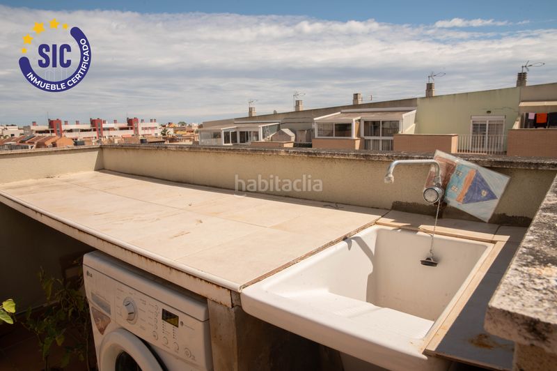 Foto a8e52d62-3d36-4825-a540-639c6903d3e2. Casa adosada espacio, luz y tranquilidad en Massamagrell