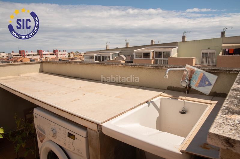 Foto cea4032c-0080-41d8-92c0-d33d7d11833b. Casa adosada espacio, luz y tranquilidad en Massamagrell