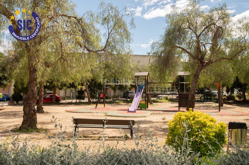 Foto e0c682d4-19ec-40c5-8ade-97eb72c1fc30. Casa adosada espacio, luz y tranquilidad en Massamagrell