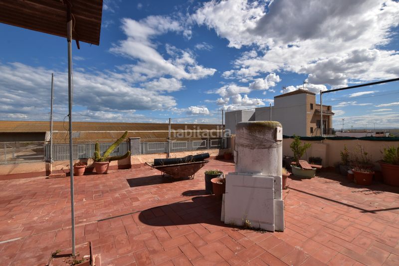 Foto 38e681bb-73b4-48a0-a388-c5dfd02b0d9d. Casa un edificio a precio de vivienda en Massamagrell