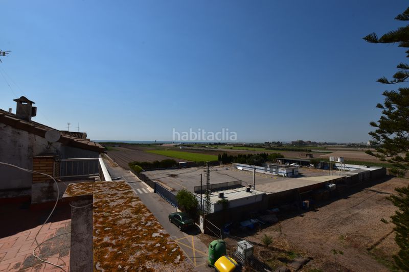 Foto fa063518-b0dd-423d-958f-b86453c695a5. Casa a Foios