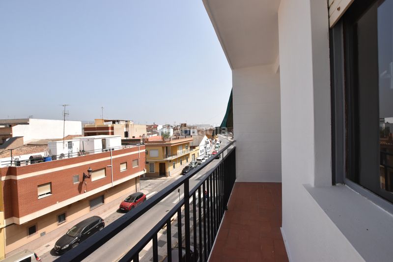 Foto bbef8b59-8e29-4ab2-8147-194887a8aae5. Pis a Rafelbunyol