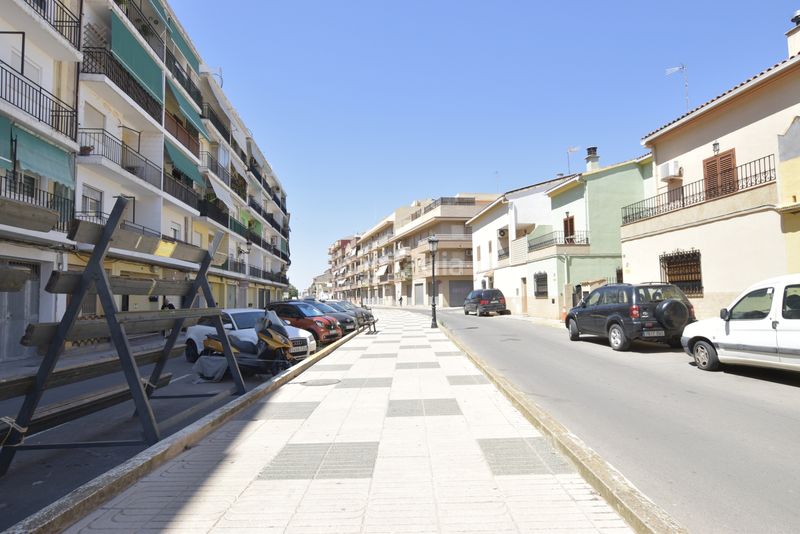Foto 4bf31308-9221-4652-aa82-70865a3f6930. Pis a Rafelbunyol