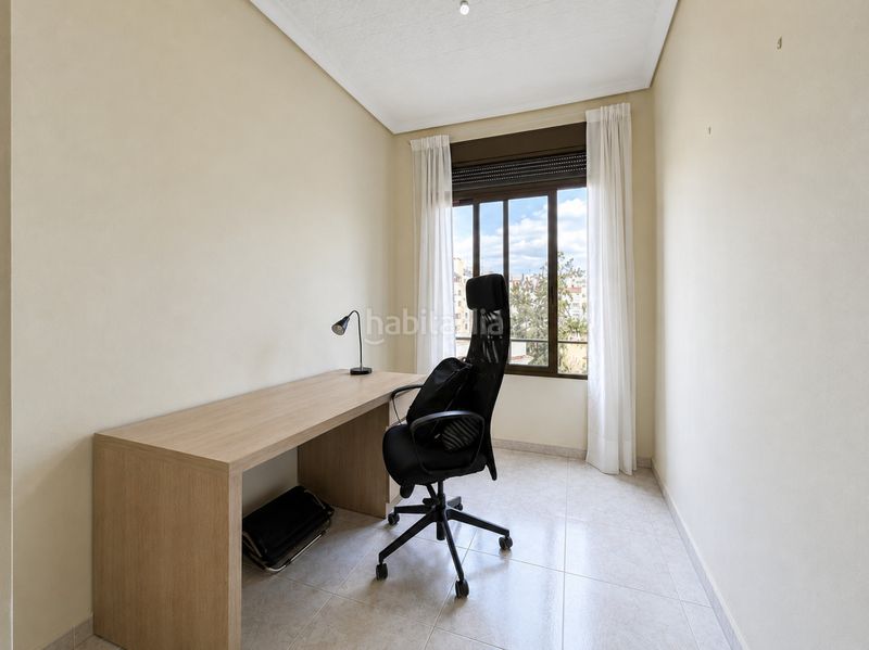 Foto b8fa2ce6-f4fe-4623-a3cf-606e4e4d24b4. Rent flat in Russafa Valencia