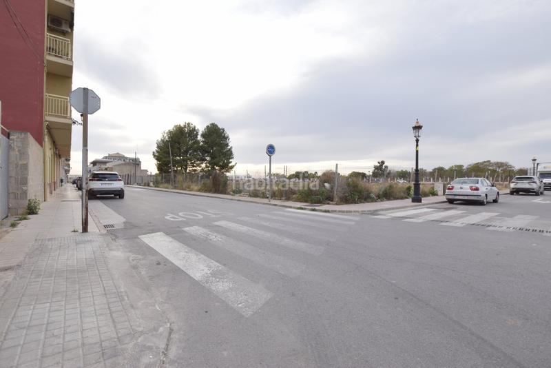 Foto 2498f48b-0484-4076-9fd1-e31f1143353d. Terreny residencial a Rafelbunyol