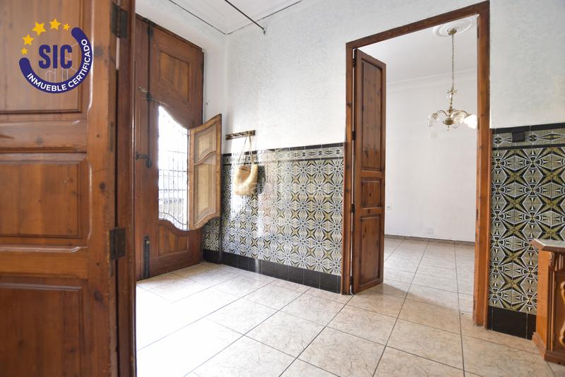 Foto a253f51f-7b33-4910-9e0f-2824994f003a. Casa a Rafelbunyol