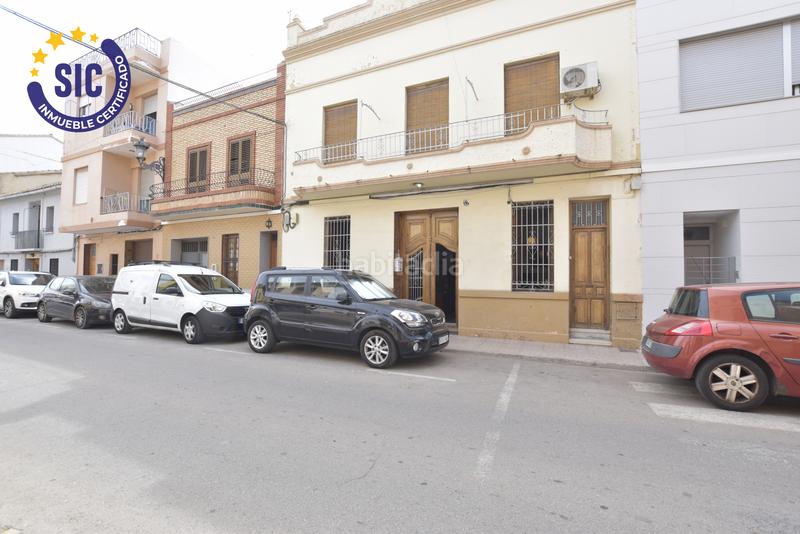 Foto c7ff1d79-d20f-4661-874e-b68448b99064. Casa a Rafelbunyol