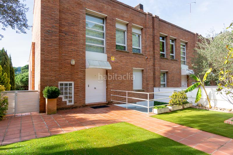 Foto 42a7fb5c-a6a5-402a-81a4-c778586d9029. Casa con camino riscaldamento parcheggio piscina in Sant Andreu de Llavaneres
