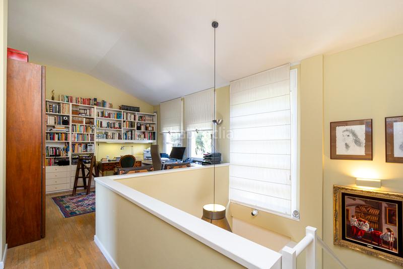 Foto ce8d1c3f-114e-4c93-a713-1e9e25e9ba58. Casa con camino riscaldamento parcheggio piscina in Sant Andreu de Llavaneres