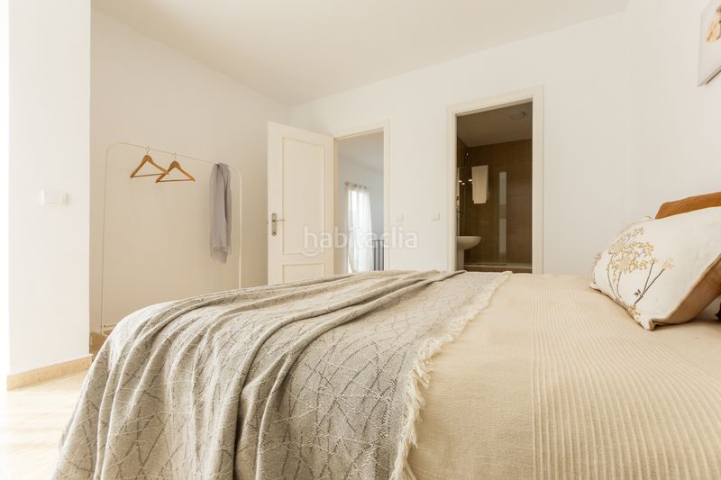 Foto 626d4f35-bf0c-4a02-96e3-421e1f821f19. Casa adossada amb aparcament piscina a Calafat Ametlla de Mar (L´)